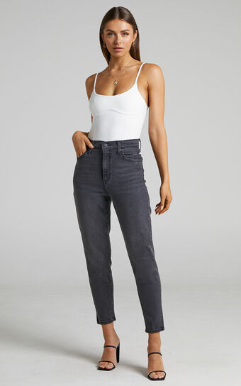 Levi's - High Waisted Mom Jean in Say No Go