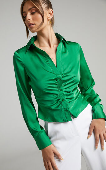 Cleone Ruched Front Collared Blouse in Green