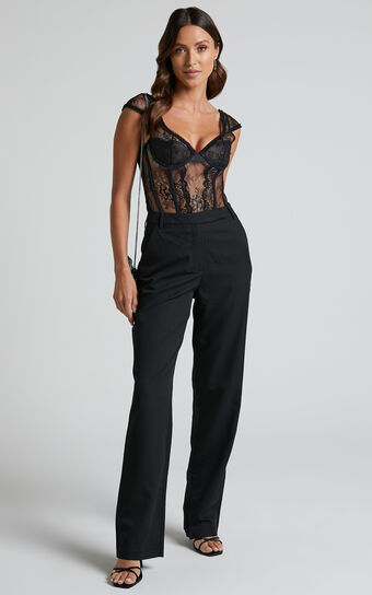 Ernez Tailored Straight Pants in Black