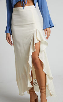 Rhenie Frill Front Maxi Skirt in Cream