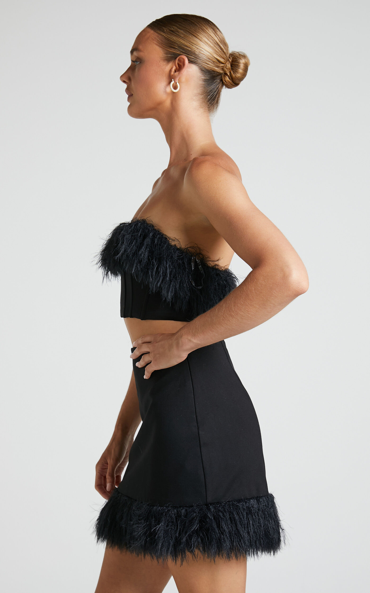 Rhaiza Mini Skirt - Faux Feather Trim High Waisted Skirt in Black