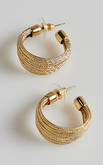 Claud Earrings in Gold