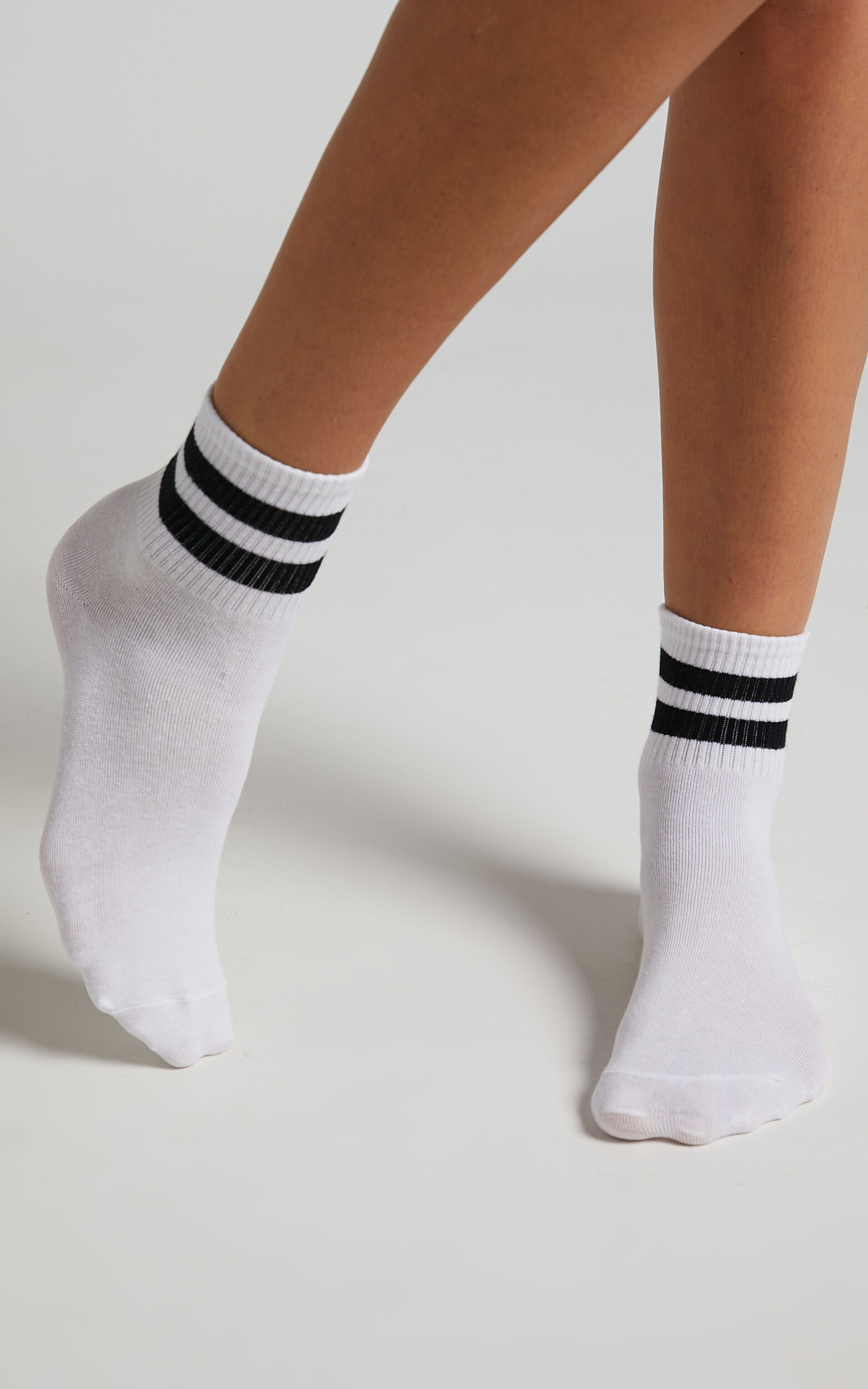 Vasilisa Stripe Crew Socks - Pack of 2 in White and Black - OneSize, PNK1