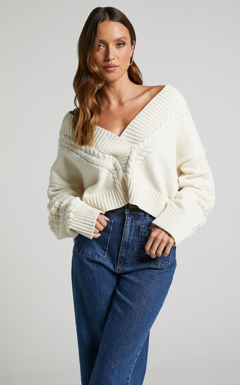 4th & Reckless - Mariella Jumper Boucle Cable Knit in Cream