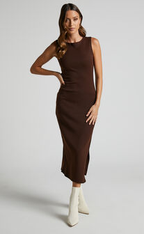 Irenie Midaxi Dress - Bodycon Dress in Chocolate