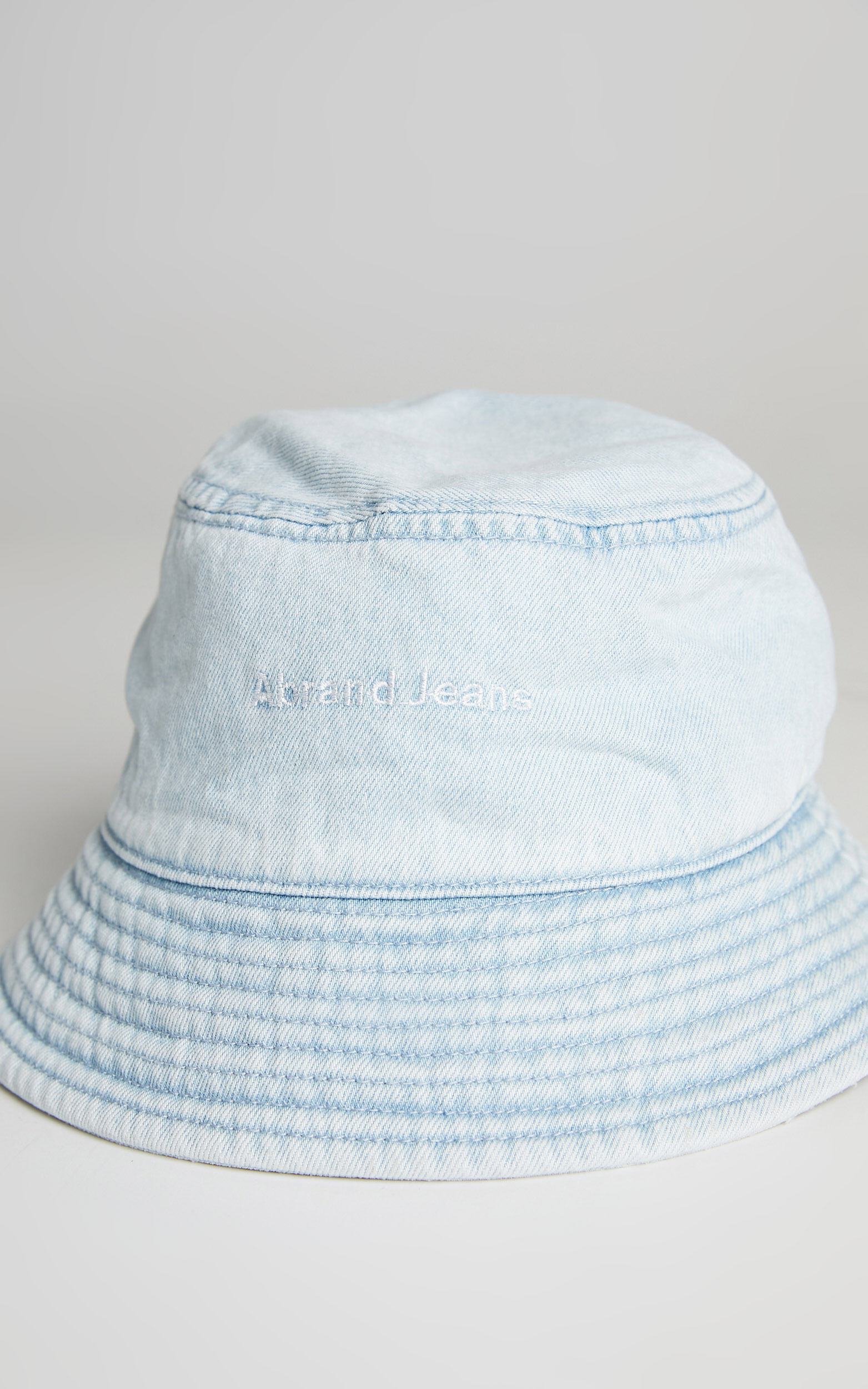 Abrand - A Bucket Hat in Walk Away - OneSize, BLU1, super-hi-res image number null
