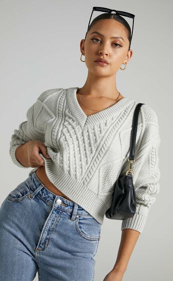 Tamsin Cable Knit Jumper in Light Grey
