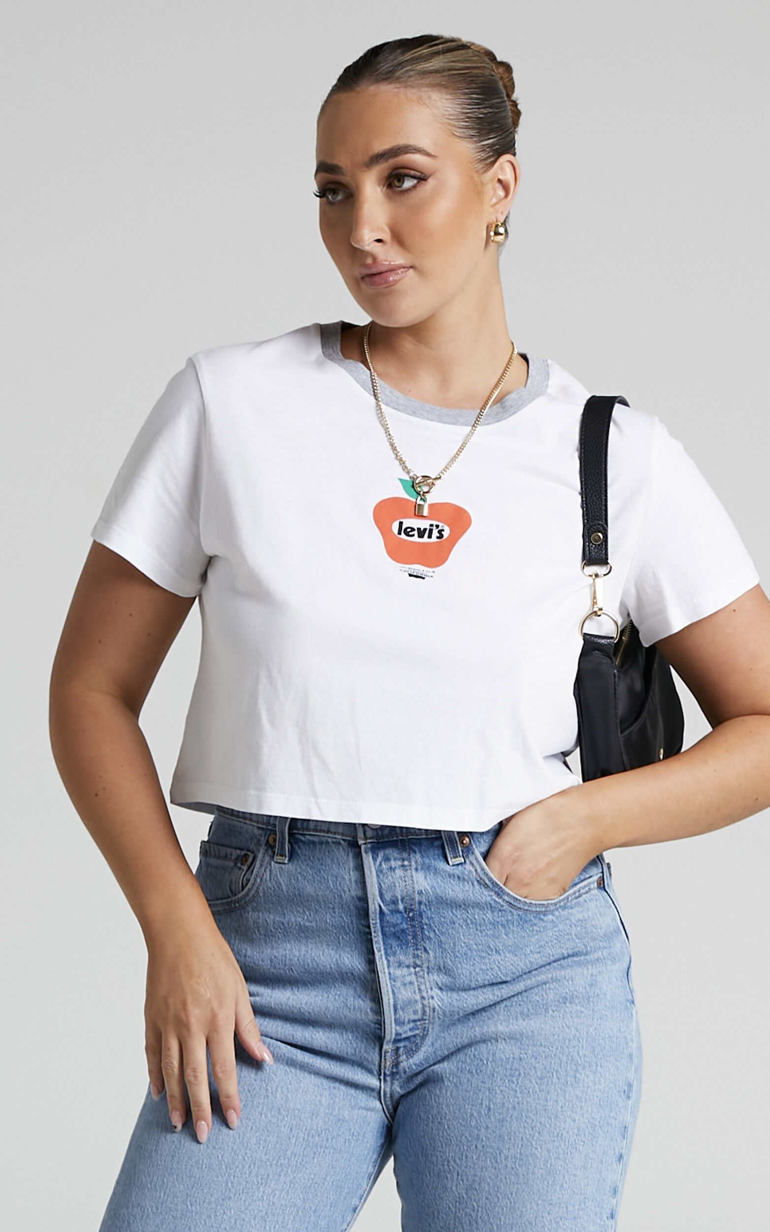 Levi's - Apple Poster Logo Cropped Jordie Tee in White - L, WHT1
