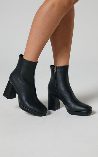 Billini - Yatara Boots in Black