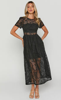 Leon Midi Dress - Short Sleeve Dress in Black