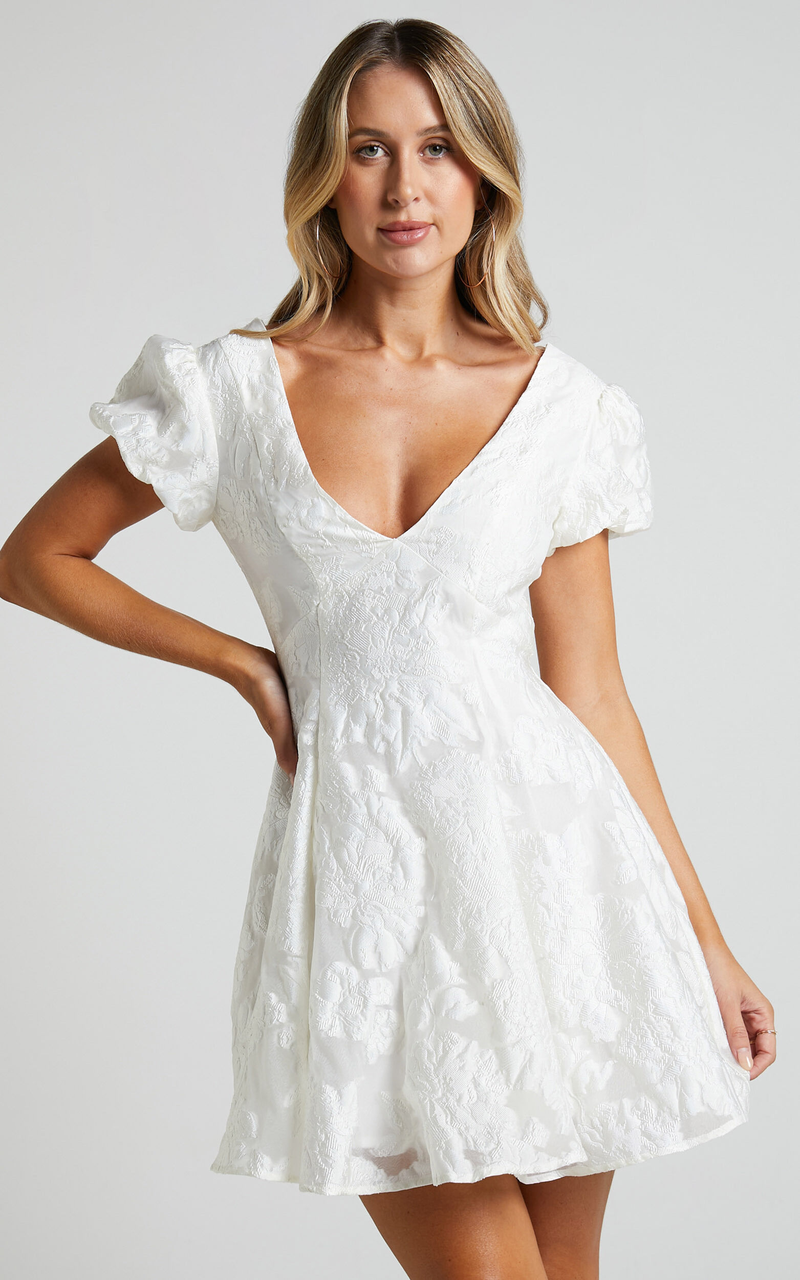 Brailey Jacquard Mini Dress - Puff Sleeve Dress in White - 06, WHT1