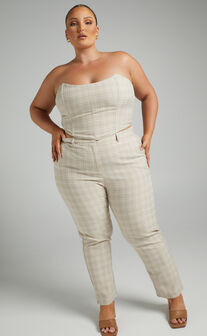 Maddiline Tailored Pants in Sand Check
