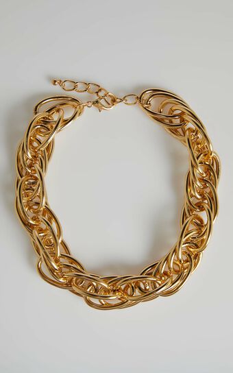 Alesha Necklace in Gold
