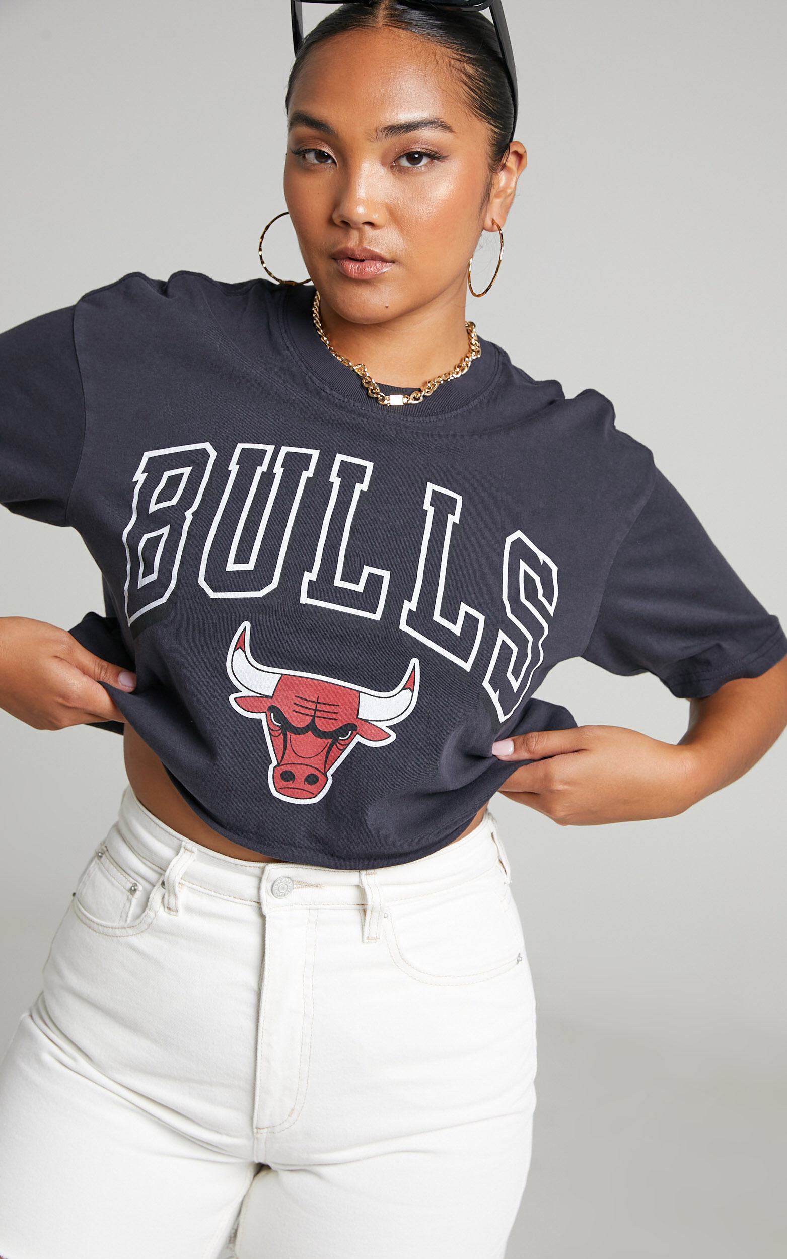 Mitchell  Ness Chicago Bulls cropped Vintage Keyline Tee in Faded Black  Showpo USA