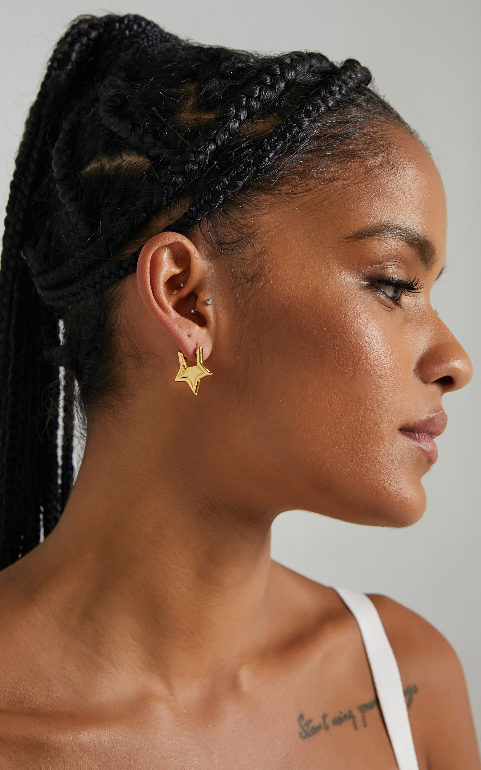 Rorey Star Earrings in Gold, GLD1, super-hi-res image number null