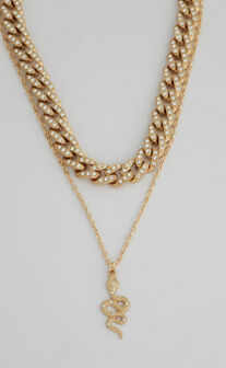Karmelita Layered Necklace in Gold