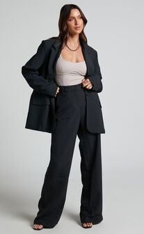 Michelle Oversized Plunge Neck Button Up Blazer in Black