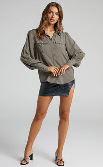 Aingeal Long Sleeve Button Up Shirt in Olive