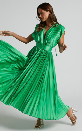 Della Maxi Dress - Plunge Neck Short Sleeve Pleated Dress in Green