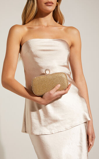 Beverly Hills Diamnate Ring Clutch With Chain Strap in Gold