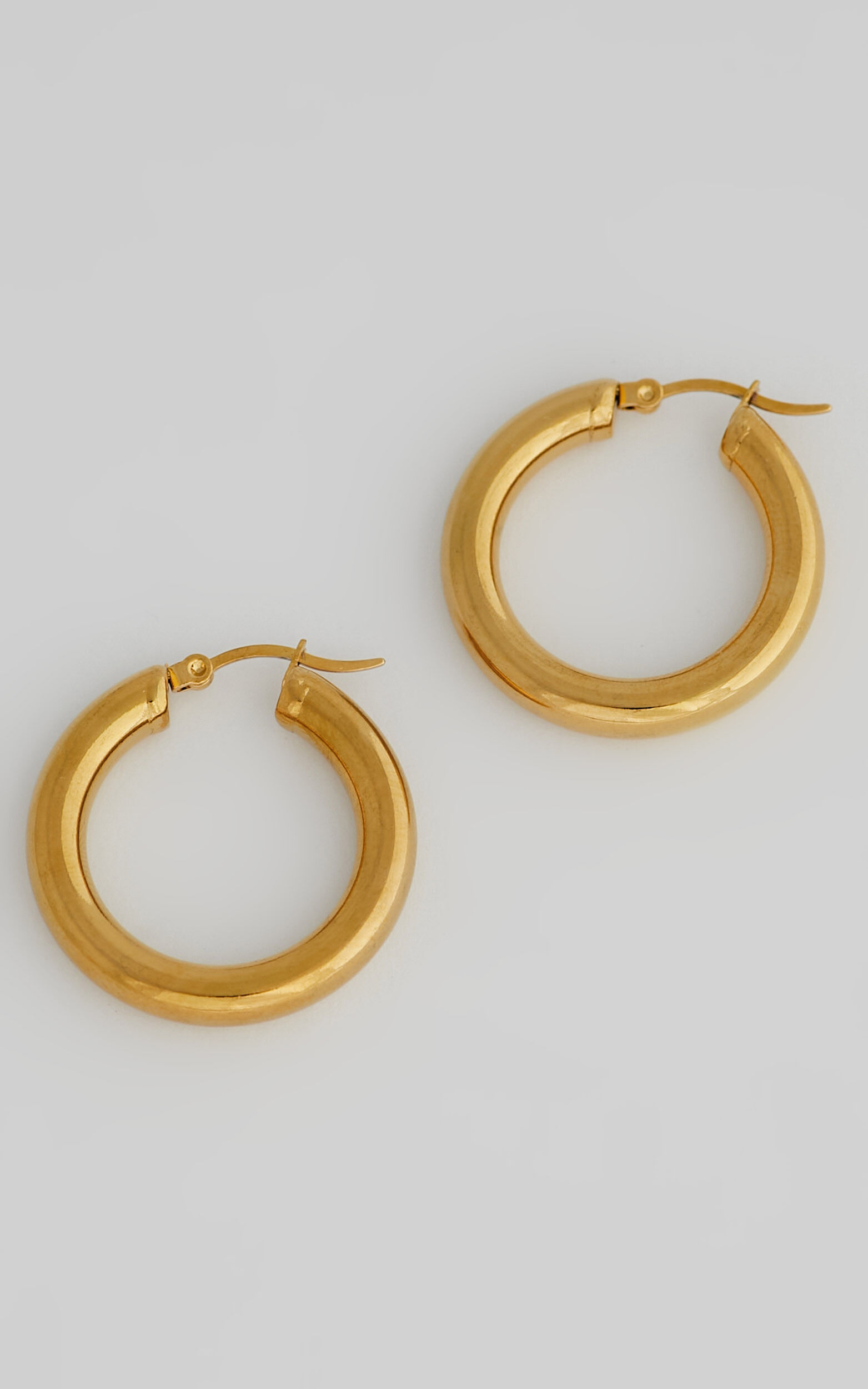 Peta and Jain - Sapphire Earrings in Gold - NoSize, GLD1