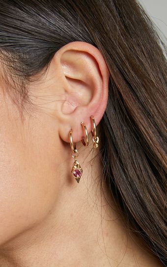 Melinoe Earrings in Gold