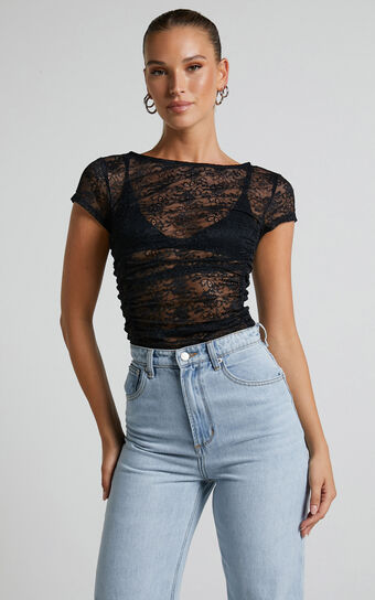Beguile Lace Top in Onyx