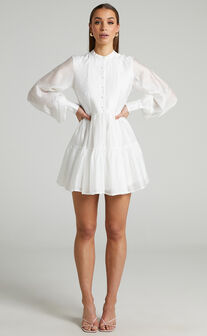 Kyra Pin Tuck Detail Tiered Shift Dress in Off White