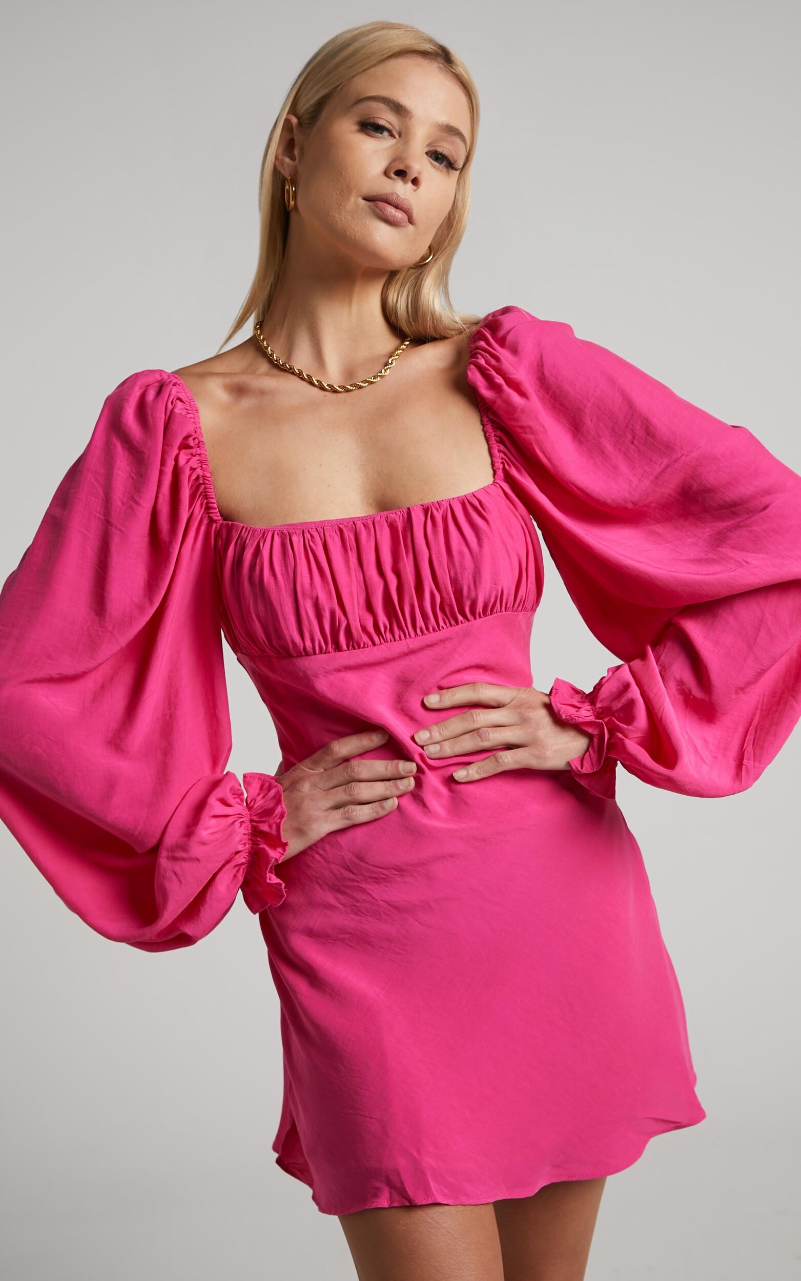 Jadiah Mini Dress - Ruched Bust Long Sleeve Dress in Hot Pink - 06, PNK1