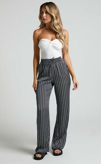 Rosetti Mid Waisted  Elastic Waist Relaxed Pants in Black Chain