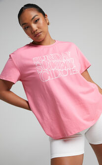 Sunday Society Club - Logo T-Shirt in Pink