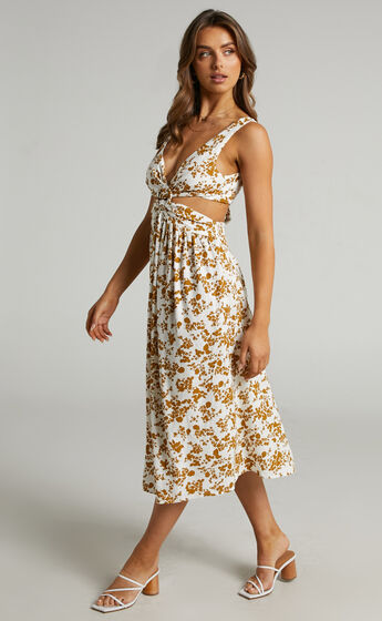 Timothea Sleeveless Ring Front Midi Dress in Mustard Floral