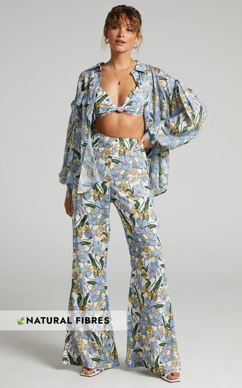 Amalie The Label - Linen Look High Waisted Laria Kick Out Flared Leg Pants in Iris Floral
