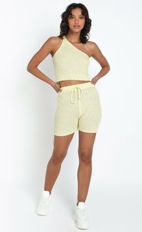 Kerry Knit Shorts in Yellow