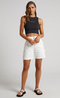 Abrand - A Carrie Carpenter Denim Shorts in WASHED WHITE
