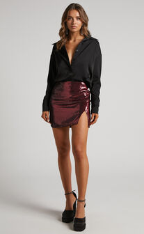 Franzia Mini Skirt - Side Split Sequin Skirt in Burgundy