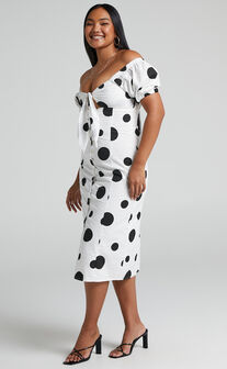 Roybeth Tie Bust Button Front Puff Sleeve Midi Dress in Black Spot