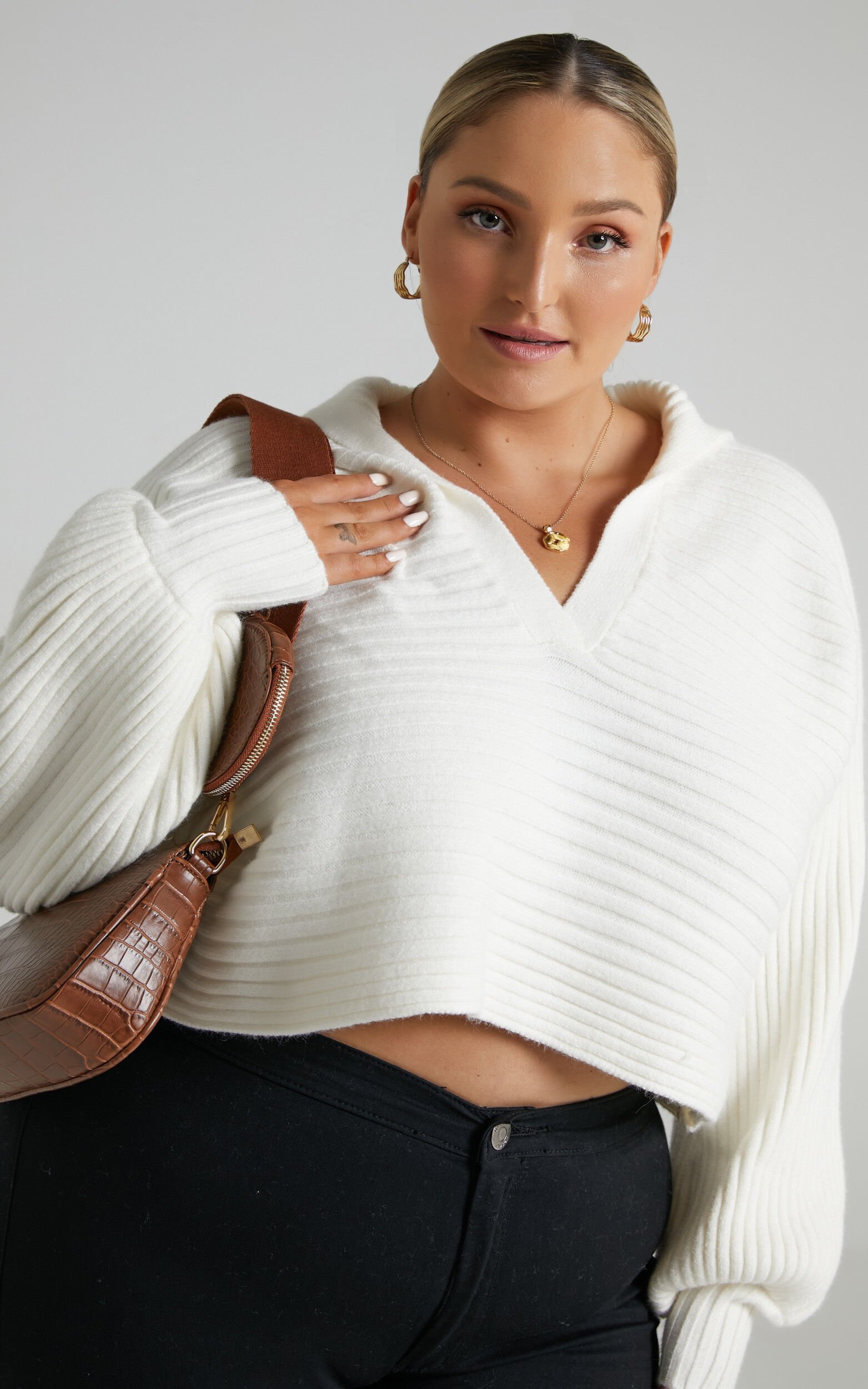 Elata Oversized Collar Jumper with in Off White - 04, WHT2, super-hi-res image number null