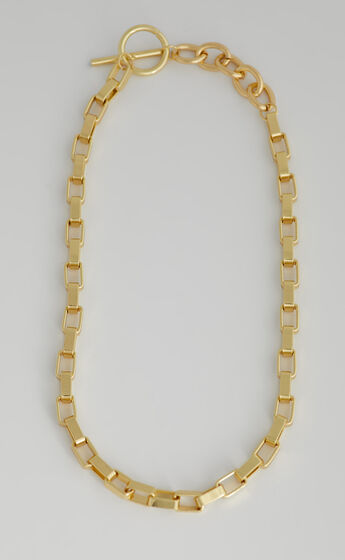 Jennie Necklace in Gold