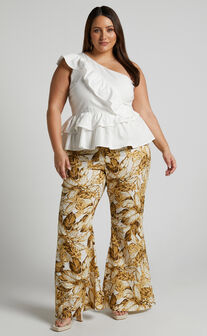 Amalie The Label - Lillian Linen Look High Waisted Flare Pants in Frieja Print
