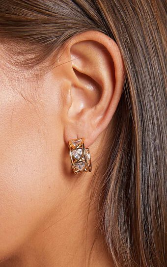 Bordeaux Wide Heart Detail Hoop Earrings in Clear Gold