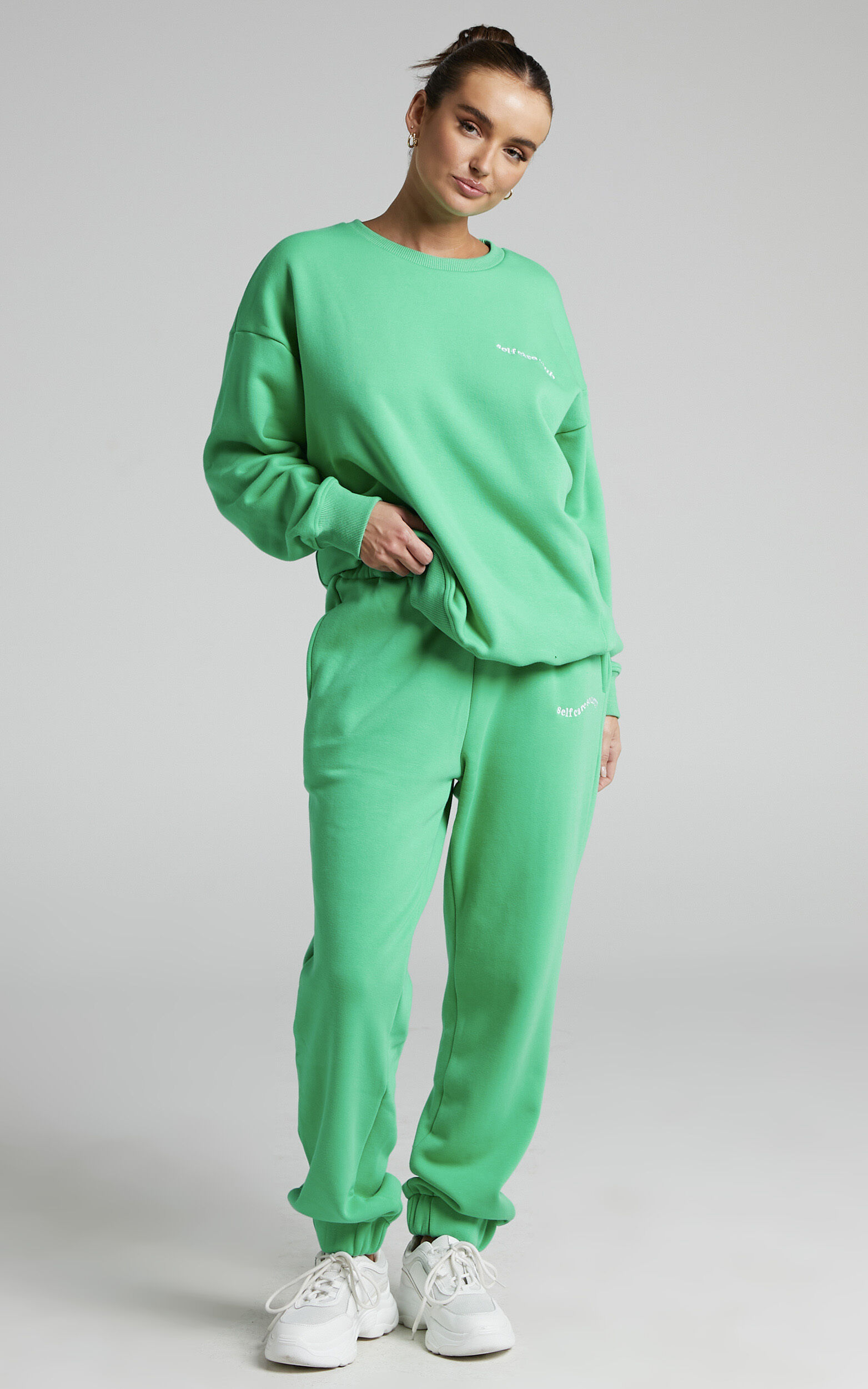 Sunday Society Club - Mid Waisted Maddie Sweatpants in Apple Green - 04, GRN5