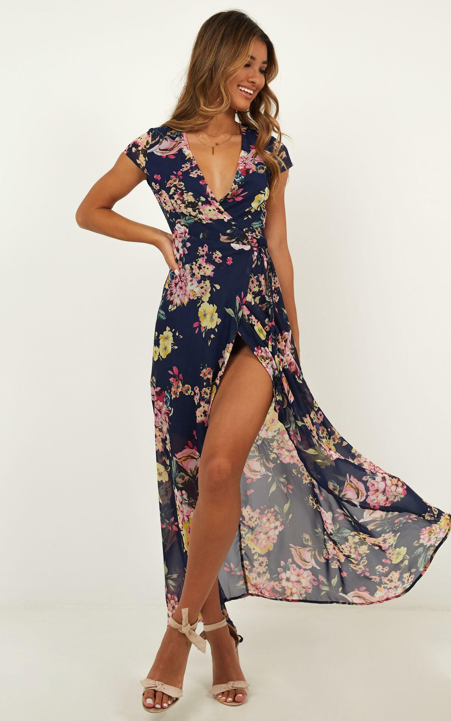 Wrap And Cross Maxi Dress in Navy Floral - 6 (XS), NVY1