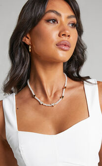 Tatum Necklace in Pearl