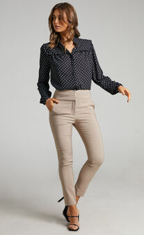 Hailey Trouser in Stone