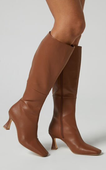 Novo - Octavia Boots in Brown