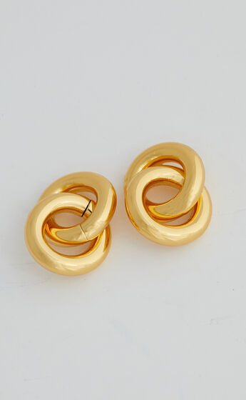 Roumelia Hoop Earrings in Gold
