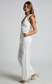 Amalie The Label - High Waisted Aihra Adjustable Side Tailored Wide Leg Pants in White