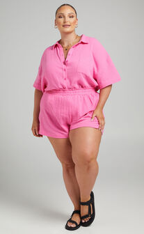 Donita Shorts in Pink