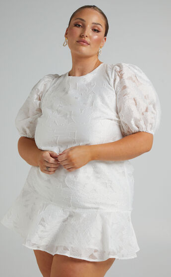 Maezie Puff Sleeve Mini Shift Dress in White Embroidery